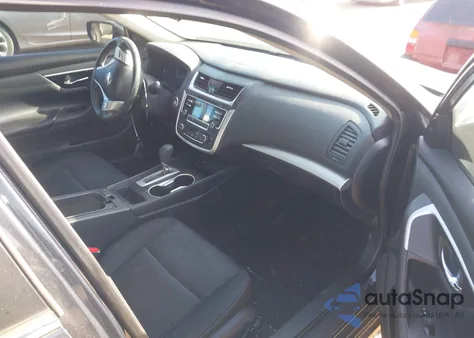 2017 Nissan Altima 2.5 Sv z USA, uszkodzony, nr VIN 1N4AL3AP4HC180074